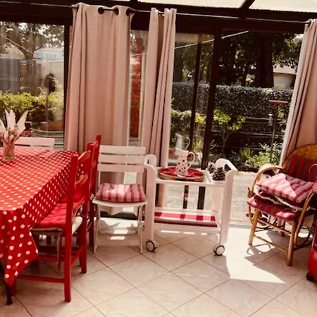 Les Coquillages For 24 People In ארס